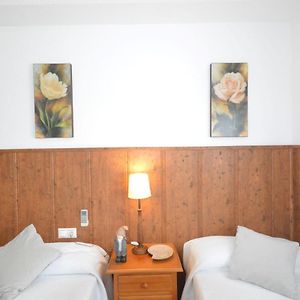 Habitación Económica con 2 Camas Individuales